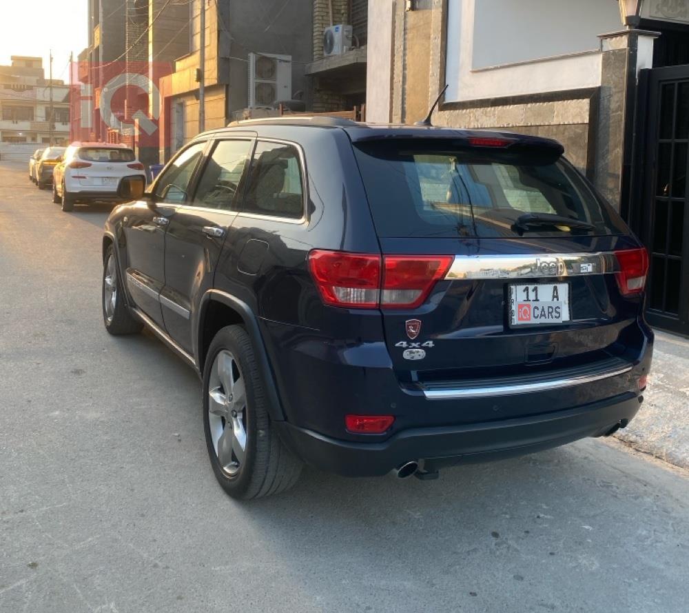 جیپ گراند شیرۆکی